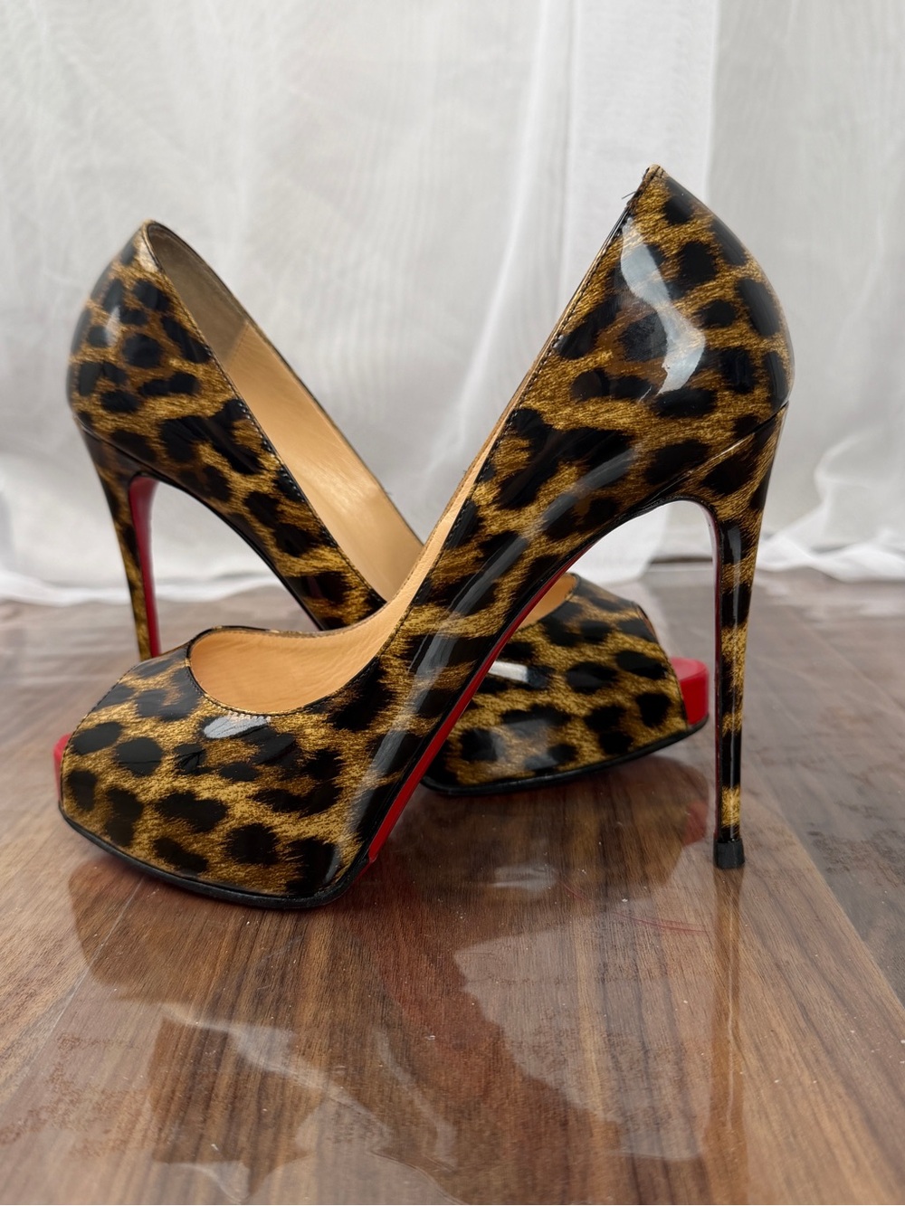Christian Louboutin NVP New Very Prive Leopard Patent Size 37.5